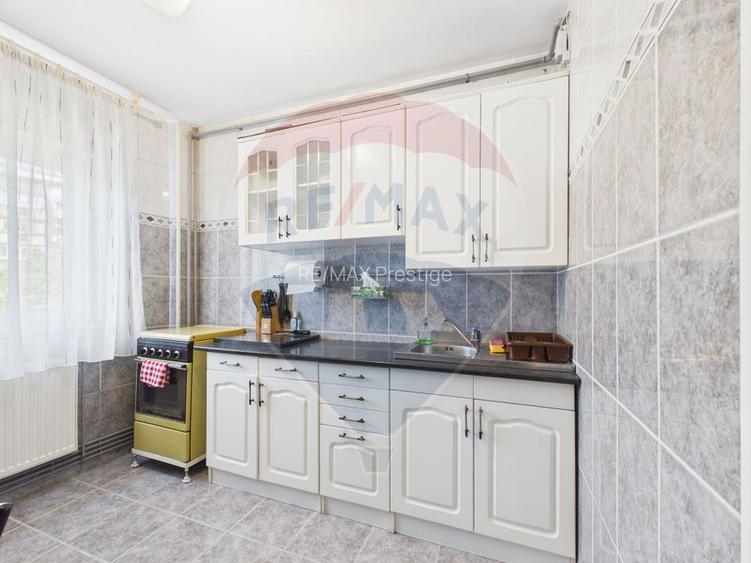 Apartament 3 camere, decomandat de vânzare în zona Aparatorii Patriei - 15