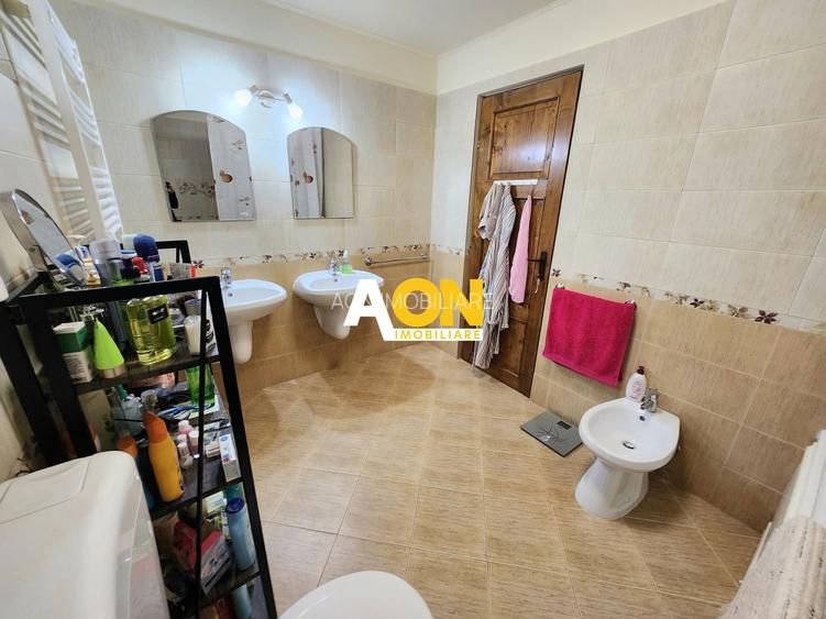 De vanzare casa 6 camere 8142 mp teren in Oarda de Sus - 21