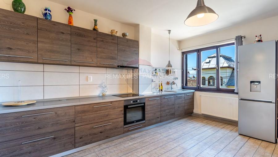 Casa cu gradina de vanzare in zona centrala Turda - 2