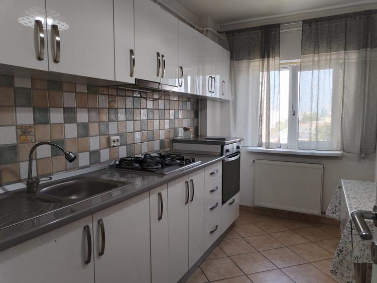 Apartament 3 camere 1 Mai - Insula