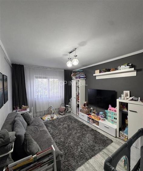 Apartament 2 camere decomandat- Nicolina - 2