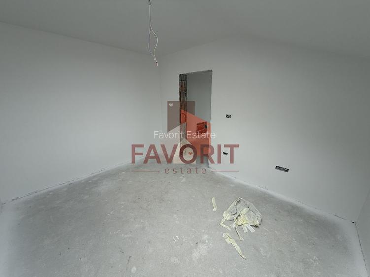 Decomandat. Zona Buziasului. Parcare in curte. - 18