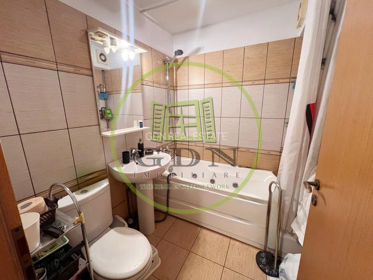 Apartament 2 camere, semidecomandat, cartier Brazda lui Novac, zona piata - 6