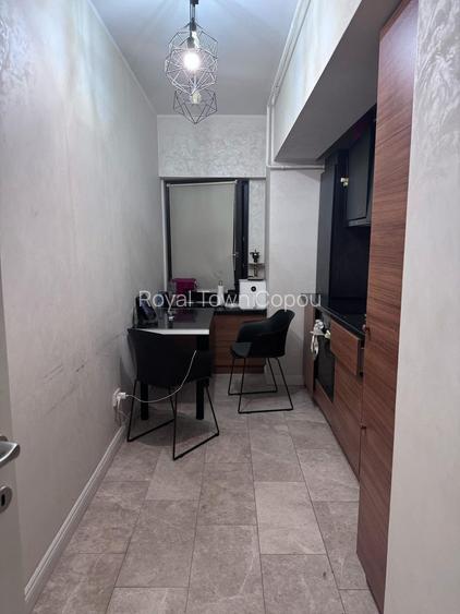 Apartament de vanzare cu 2 camere decomandat- Royal Town Iasi - 2