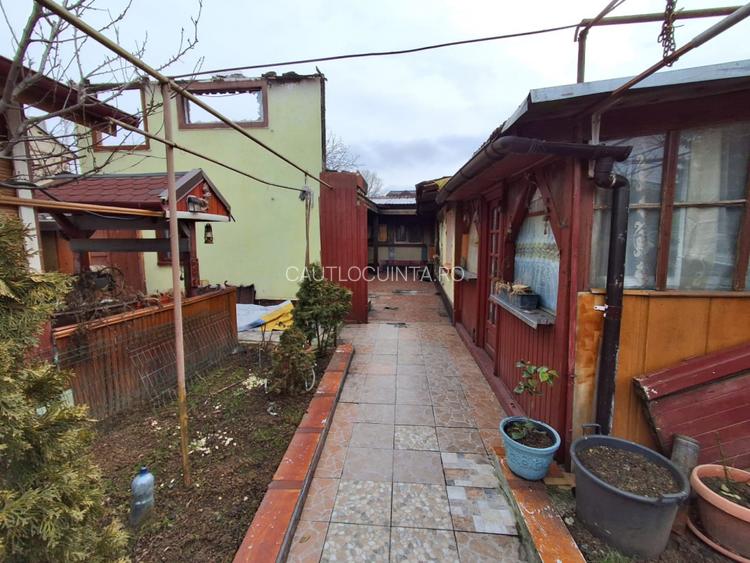 Casa De Vanzare Demolabila | Zona Bazilescu | Bucurestii Noi   - 2