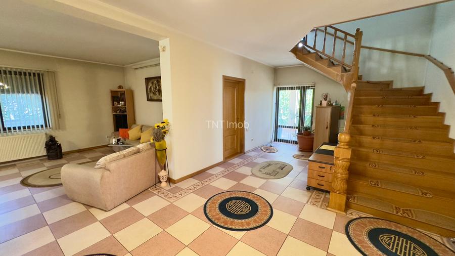 Vila individuala P+1+M cu deschidere la Lacul Snagov, piscina, sauna, ponton ! - 20