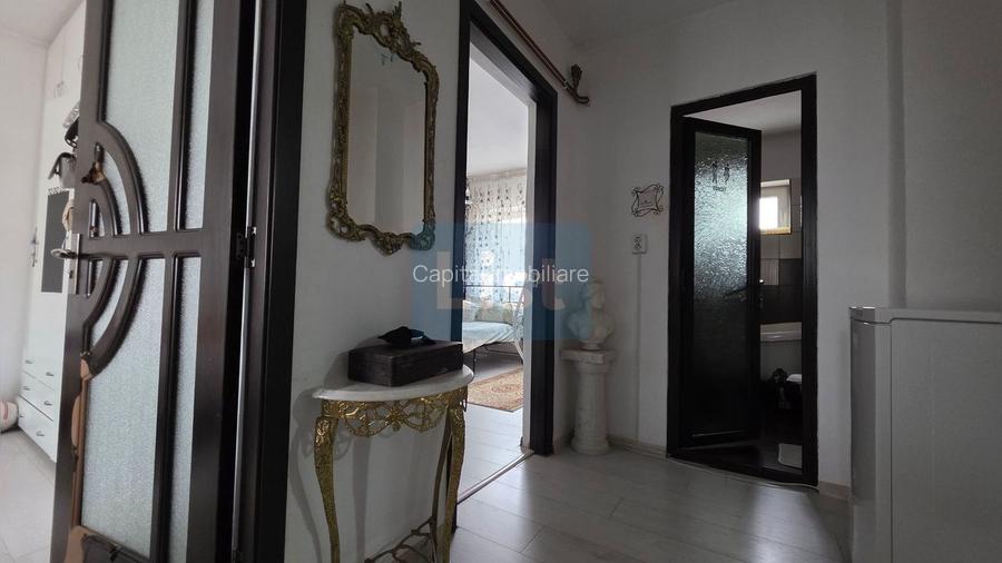Apartament 4 camere, et. 2 - Bulevard - 2