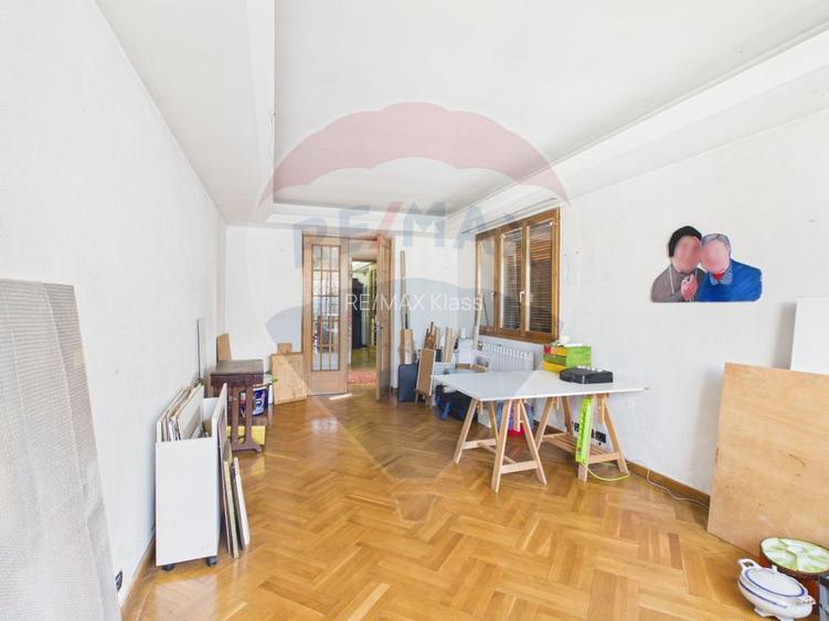 Casa interbelica de vanzare metrou 1 Mai, cu potential - 10