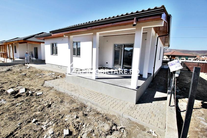 Casa 4 cam.2 băi,1 pivniță 1 dressing,500mp.teren,gard,pavaj - 3