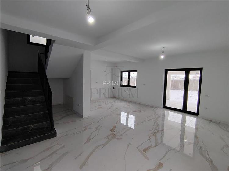 Duplex modern - separat prin camera tehnica - teren generos. - 2