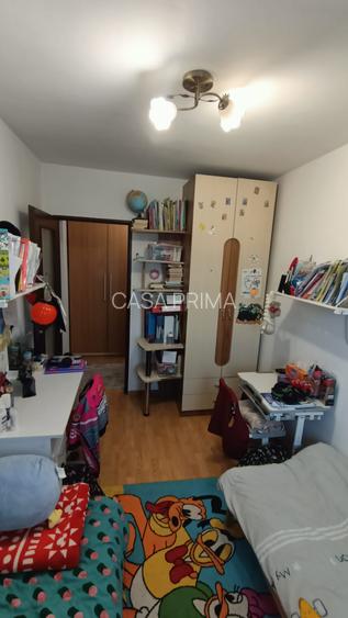 Apartament 3 camere DECOMANDAT, Piata Alexandru cel Bun ! - 15