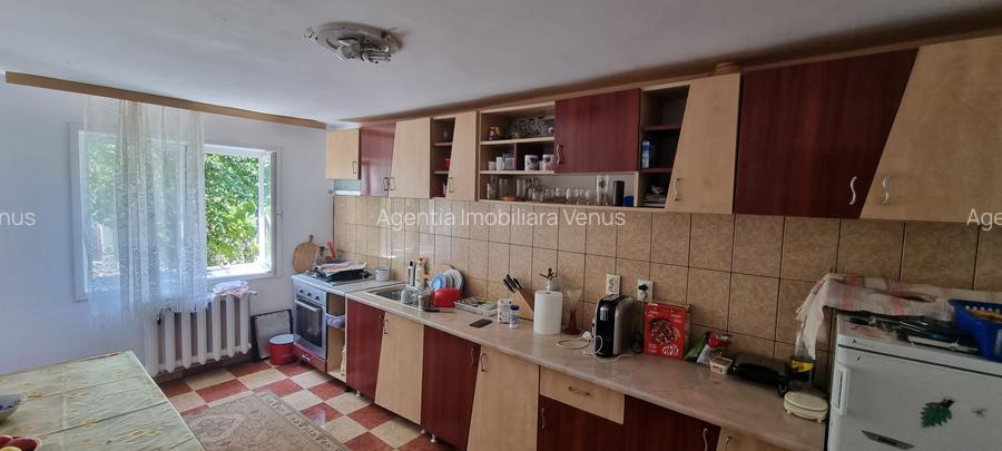 Casa cu etaj si 890mp teren zona Drumul Tatarilor - 2