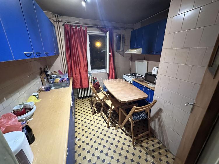 De vanzare apartament 3 camere Gorjului/Apusului A258 92900 EURO - 2