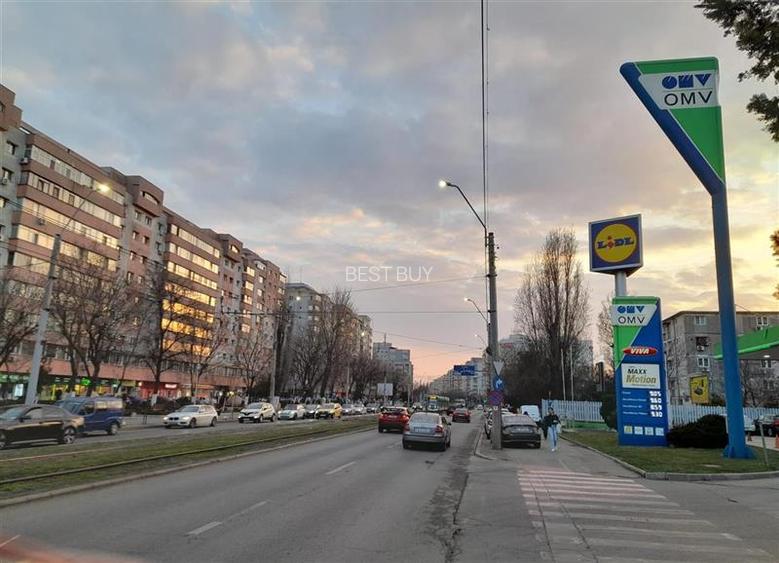 SEBASTIAN JUMBO, 55 MP SEMIDECOMANDAT ETAJ 7/8 BLOC 1986 REABILITAT - 2