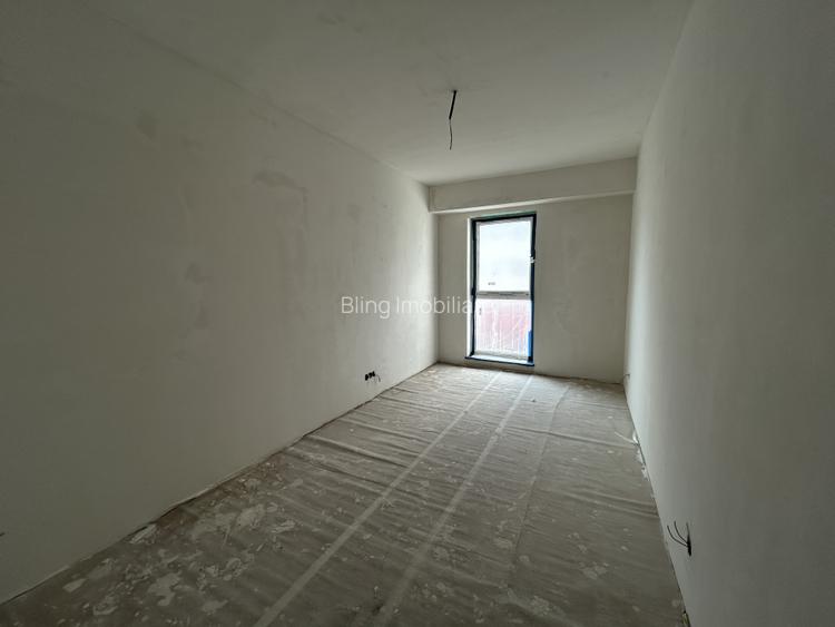 Apartament 3 camere, semidecomandat , finisat , zona Tineretului  - 6