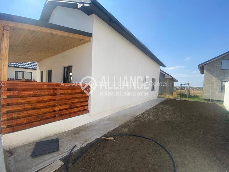 VALU LUI TRAIAN (COD07)Casă P+M (înaltă)cu 4 camere - 4