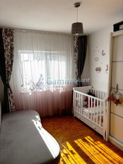 Apartament cu 3 camere de inchiriat in Oradea, zona Rogerius - 8