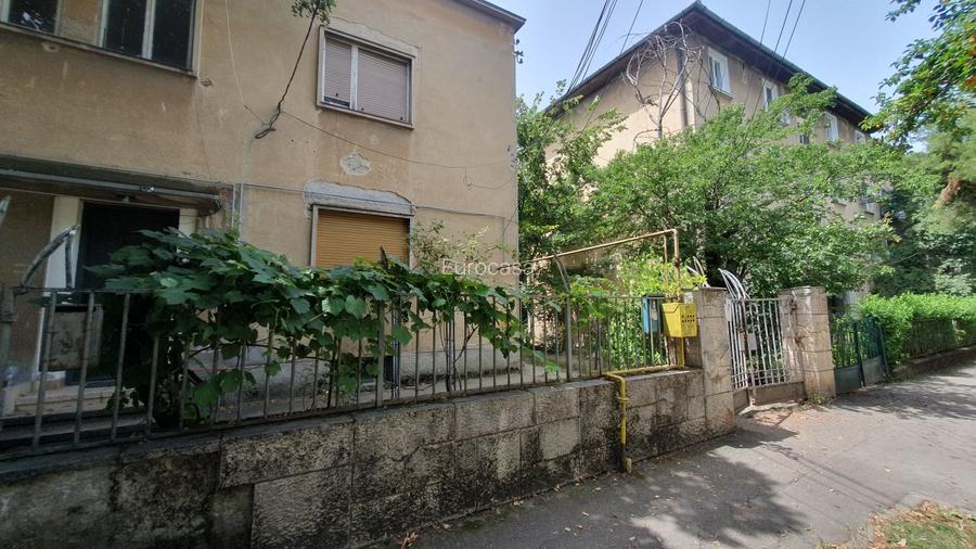 Teren fara casa construita pe el - 2