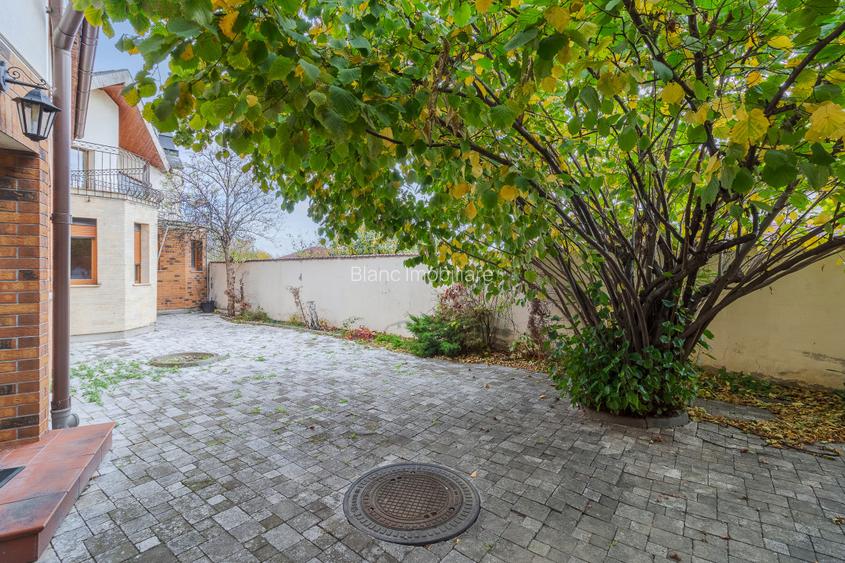 Casa Borș, 10 camere, 477 mp construiți - 18