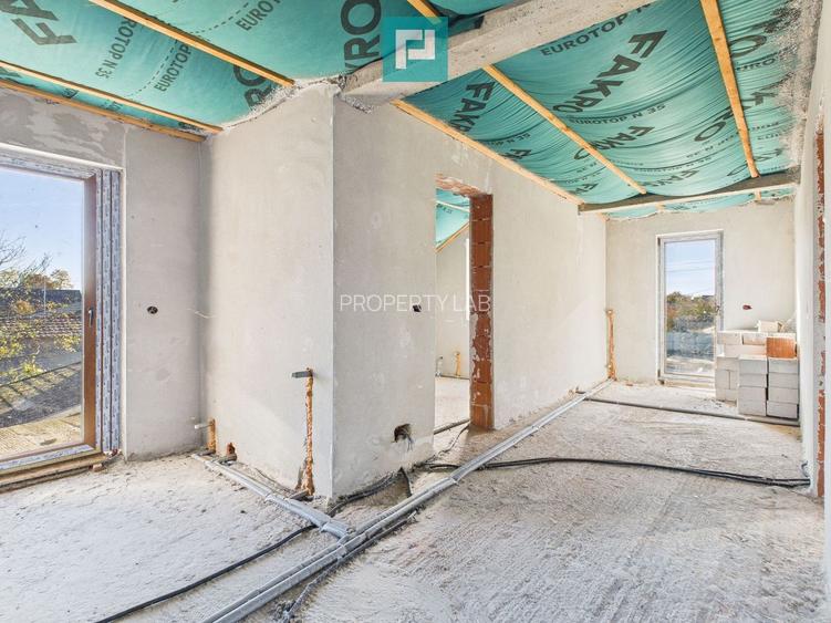 Proprietate impresionantă în Nădab - 34