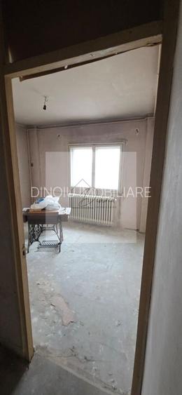 Apartament 4 camere B-dul Tineretului I Locatie excelenta I COMISION 0 - 13