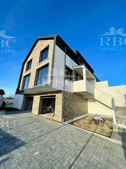 Casa cuplata in Dambu Rotund - 2