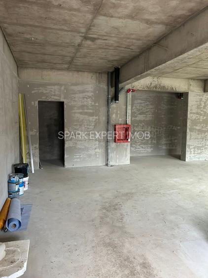 SPATIU COMERCIAL // ALBERT - GRADINILE // 101 MP - 5