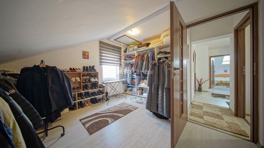 Comision zero, casa individuala + cabana A frame in Bod, la intrare - 31