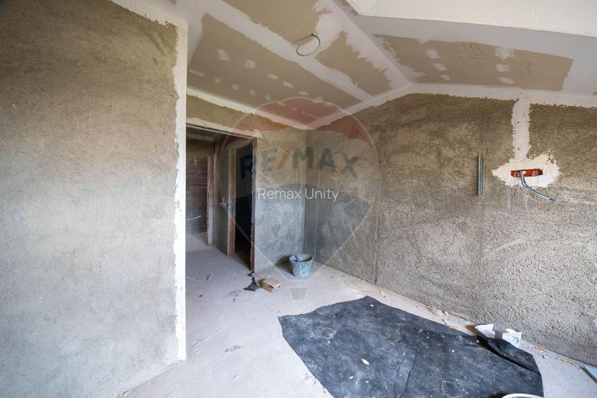 Casă / Vilă cu 8 camere / 7 bai de vânzare, Moieciu de Jos - 31