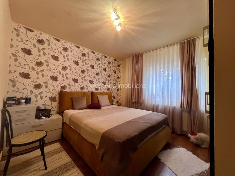  Apartament 4 camere, semidecomandat, 86mp, etaj 2/4 - Soarelui - 3