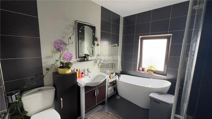 Casa de tip duplex cu 4 camere in zona Selimbar - 14