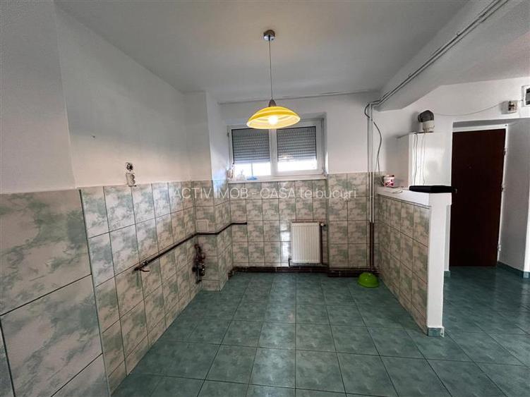 Resita, 2 Cam., Decom.Mobilat, Utilat - 13