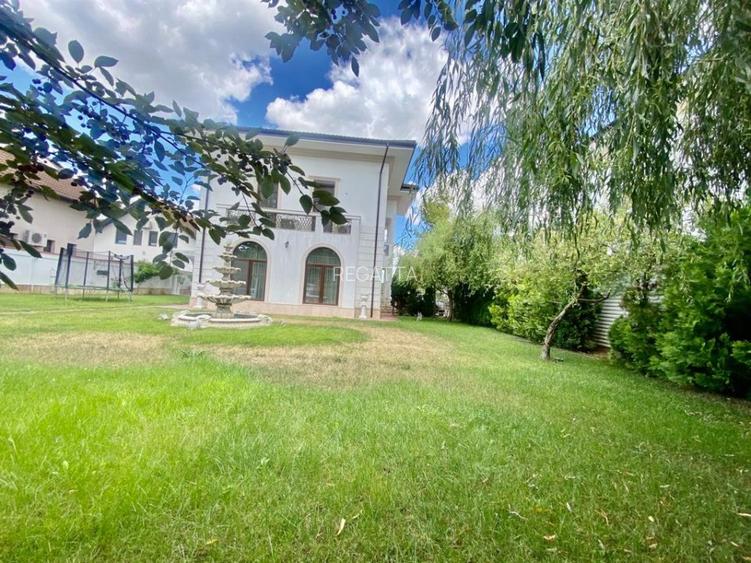 Vila superba-Cambridge School- Pipera , 5 camere-teren 1.000mp - 3