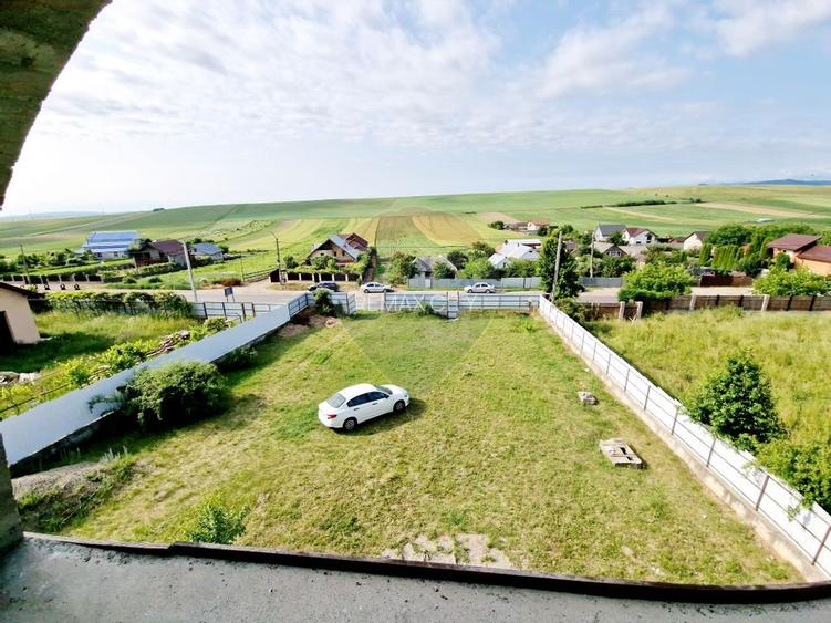 Casă spațioasă S+P+1E+M și teren generos 1664 mp - 47