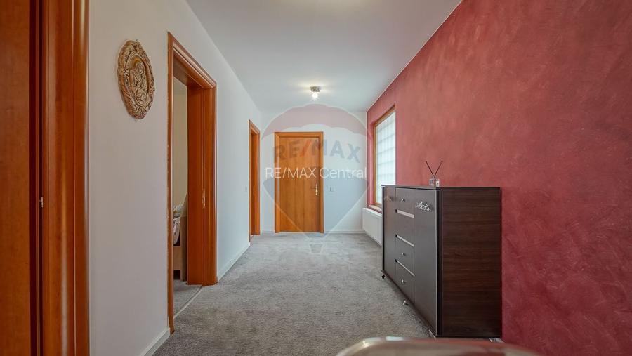 Casă cu garaj și panouri fotovoltaice – Codlea! - 23