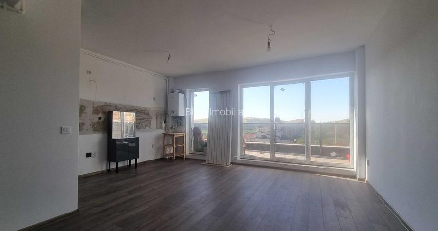 Apartament 1 Cameră, parcare subterană, balcon 8 mp, zona Petrom - 2