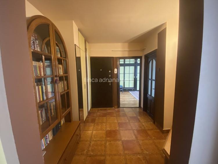 Apartament 2 camere, Piata Centrala  - 6