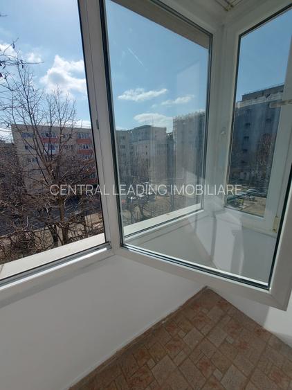 Vitan Mall strada Rarau - 12