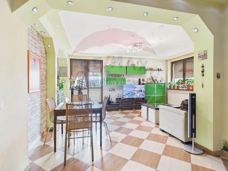 Casă / Vilă cu 6 camere de vânzare - 10