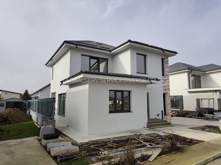 FARA COMISIOANE  in COMPLEXUL Rudem Gulia casa P+1 pod 2 placi 3 bai LA CHEIE - 4