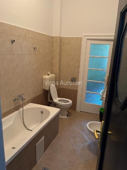 De inchiriat apt. 4 camere, sectorul 3 - 2