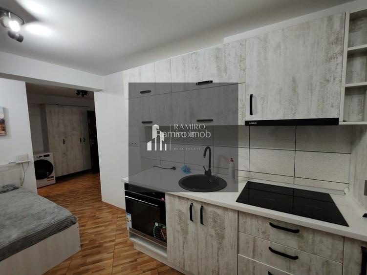 GARSONIERA 30MP, INVESTITIE, EROII REVOLUTIEI - 8