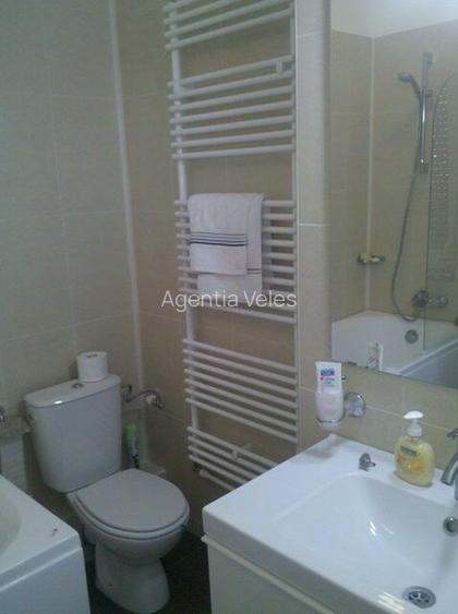 BANEASA- zona Jandarmeriei Vila 6 camere mobilata,utilata - 16