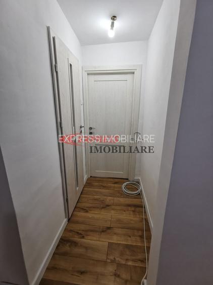 Titan, 1 Decembrie 1918, Piata Trapezului, Metrou - 4