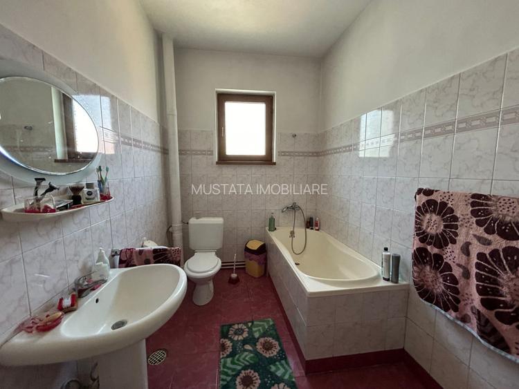 Vila P+1, zona Centru, constructie 1999. - 12