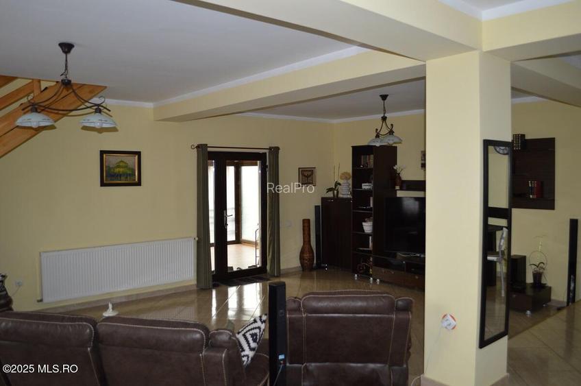 Glambocu - Bascov, Casa constructie 2008, teren 1066 mp! - 10