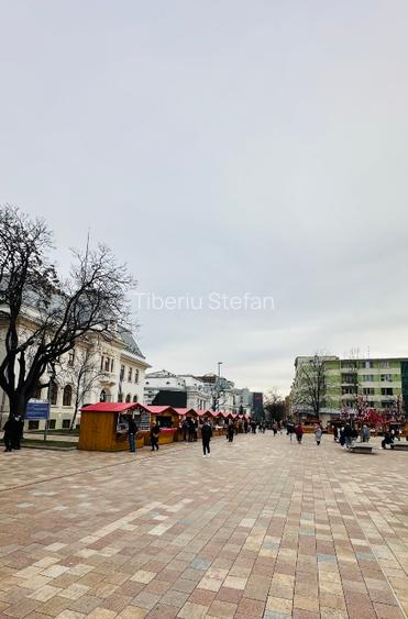 Spațiu pietonal ultracentral, 2 laturi, lângă Primărie și Filarmonică  - 8