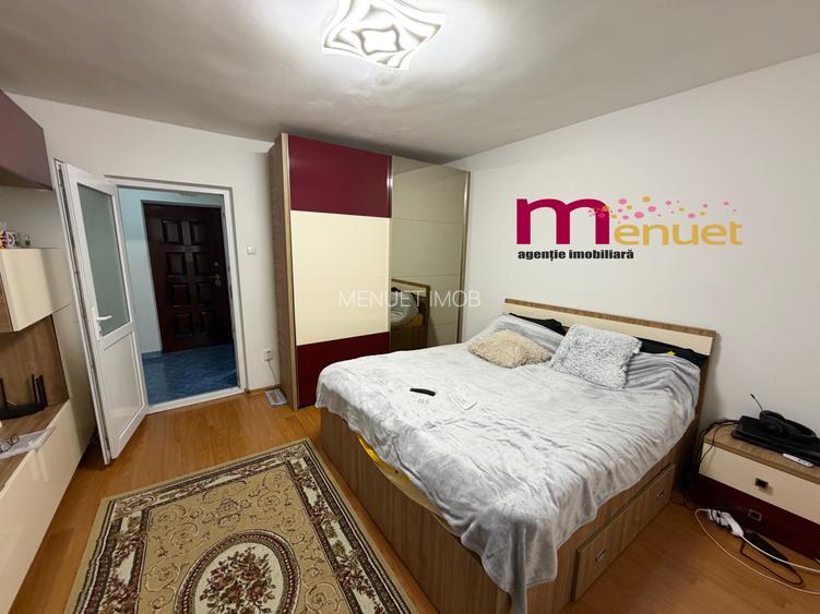 Garsoniera zona Piata Noua,etaj 2 - 8