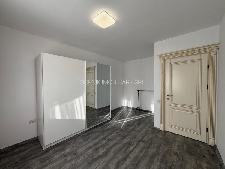 Sanpetru, casa de inchiriat P + E - 12