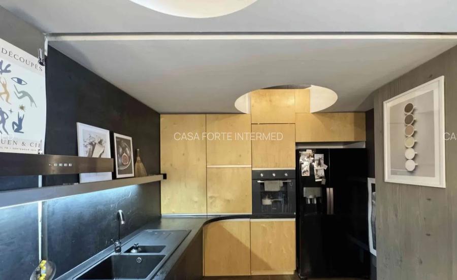 Apartament  3 camere, cu terasa si vedere la lac - zona hotel Vega   349000 euro - 17